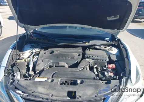 2017 Nissan Altima 2.5/S/Sv/Sl/Sr из США, поврежденный, VIN 1N4AL3AP6HN332974